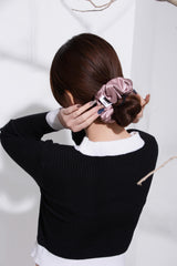 ربطة شعر حريرية وردية فاخرة