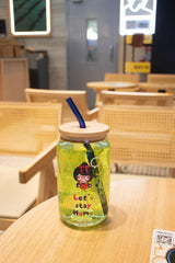 كوب بطبعة دمية – 16 أونصة. أدوات شرب لطيفة وغريبة الأطوار