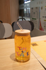 كوب "وقت السفر" الزجاجي – 16 أونصة. مستوحى من المغامرة